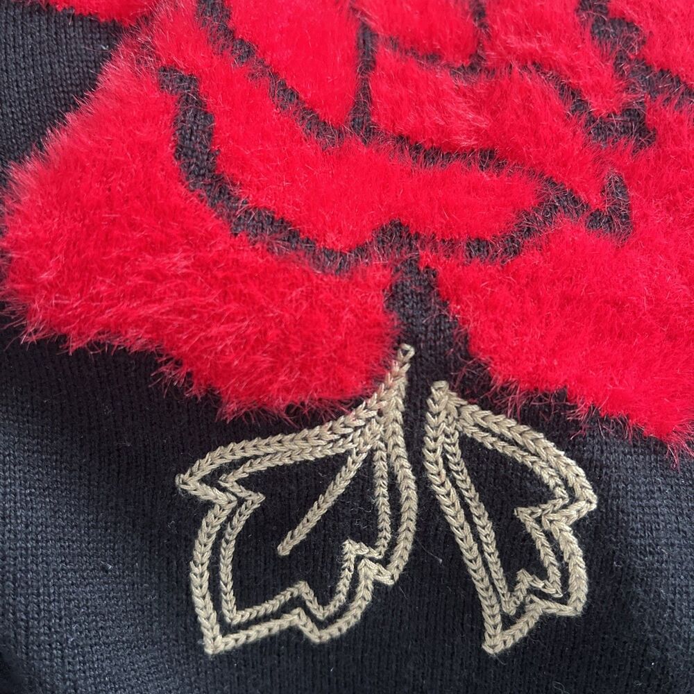Alfred Dunner Romantic Fuzzy Red Rose Black Sweater Cozy Cottage Flower Size 2X - Picture 9 of 9